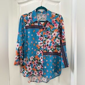 Milan kiss blouse, size medium, new with tags